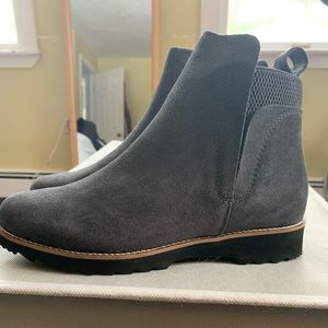 Blondo Perla Waterproof Dark Gray Suede Ankle Boots